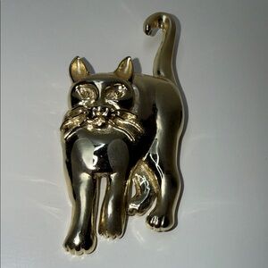 Vintage Gold tone matte & shiny large in motion Cat pin brooch cool piece